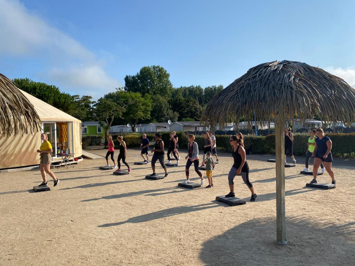 Camping Les Chouans Hotel Saint-Hilaire-de-Riez Exterior photo